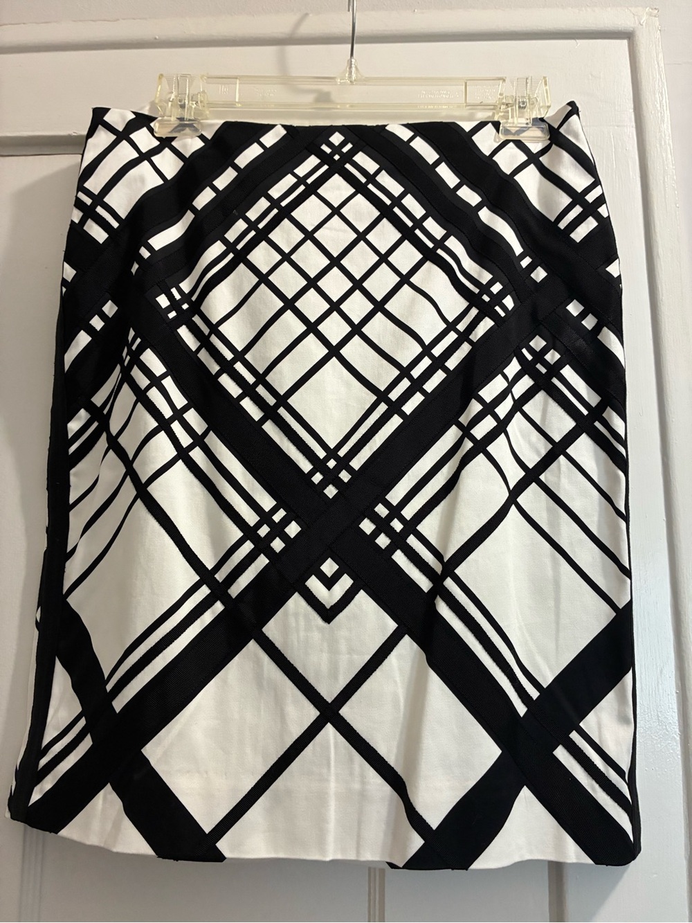 White House Black Market Cotton Geometric Pencil Skirt Size 4 NWT